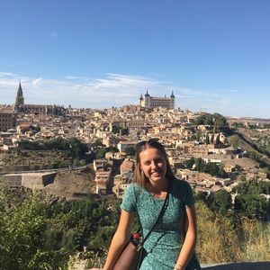 Meet your Posher, Hannah